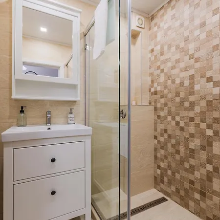 Foodie 2br близо до центъра Apartamento Varna