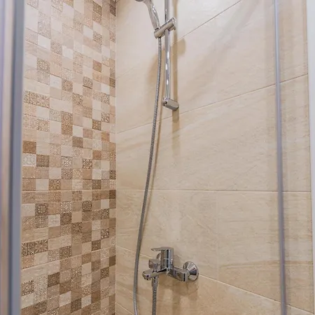 Foodie 2br близо до центъра Varna