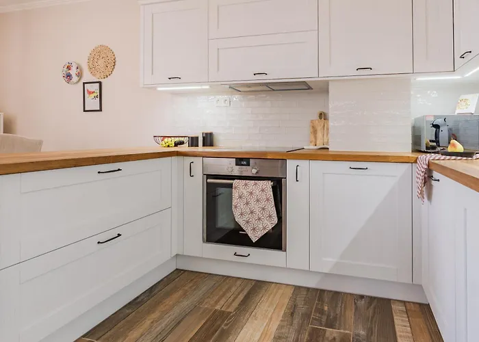 Foodie 2br близо до центъра 瓦爾納