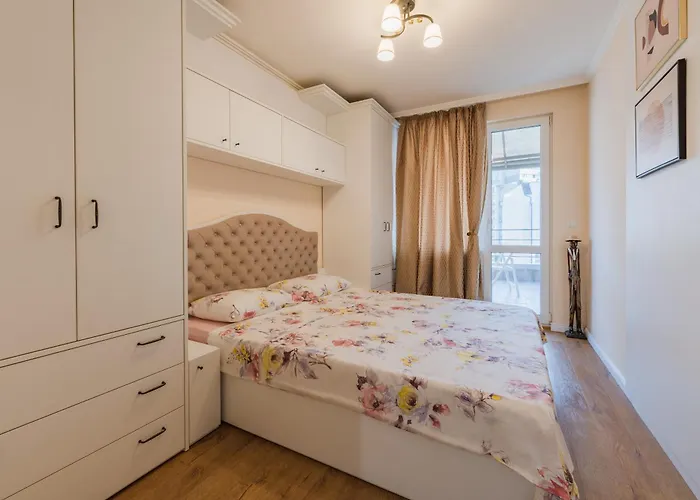 Foodie 2br близо до центъра Apartment